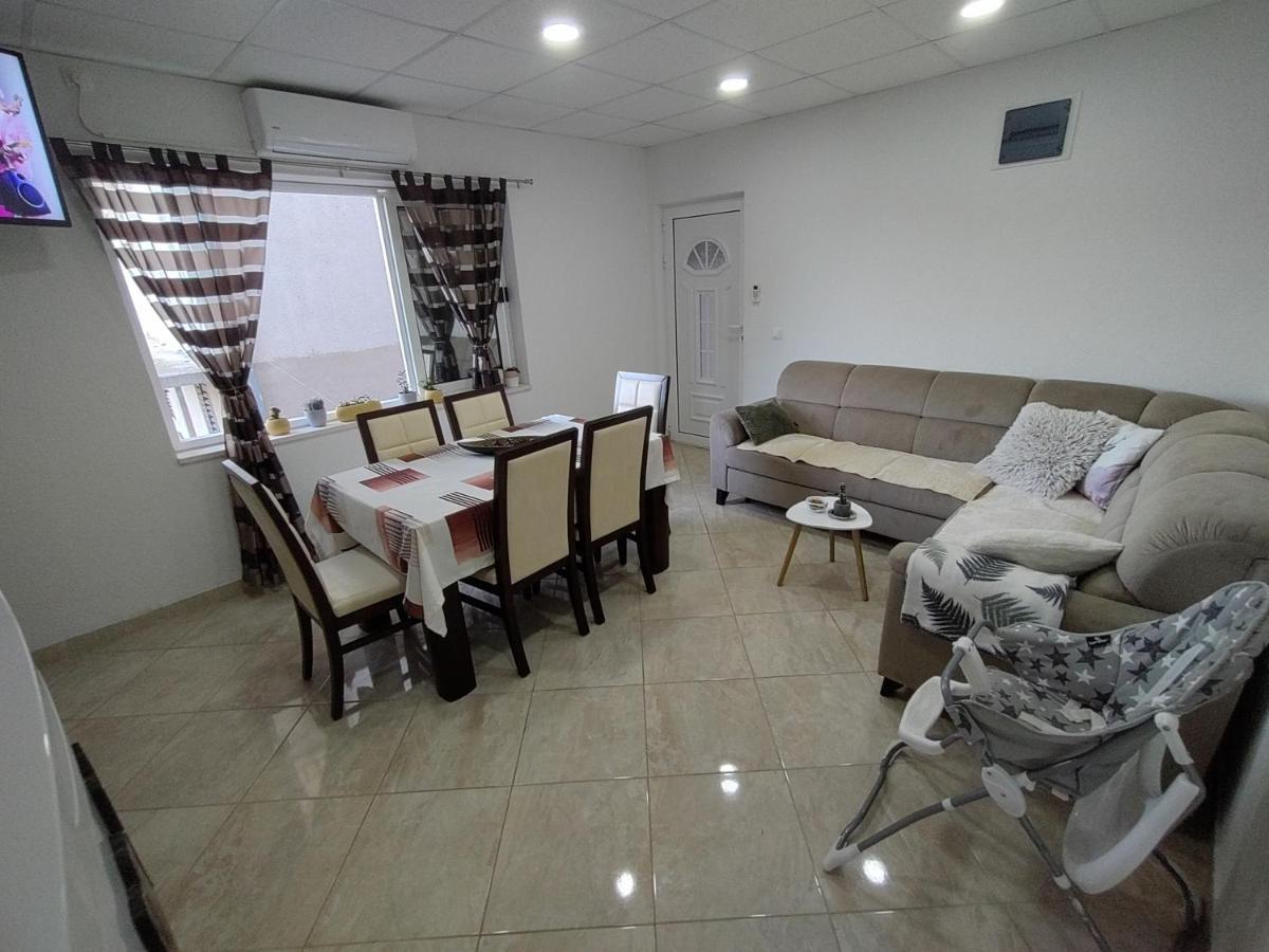 Apartman Magdalena Trebinje Buitenkant foto